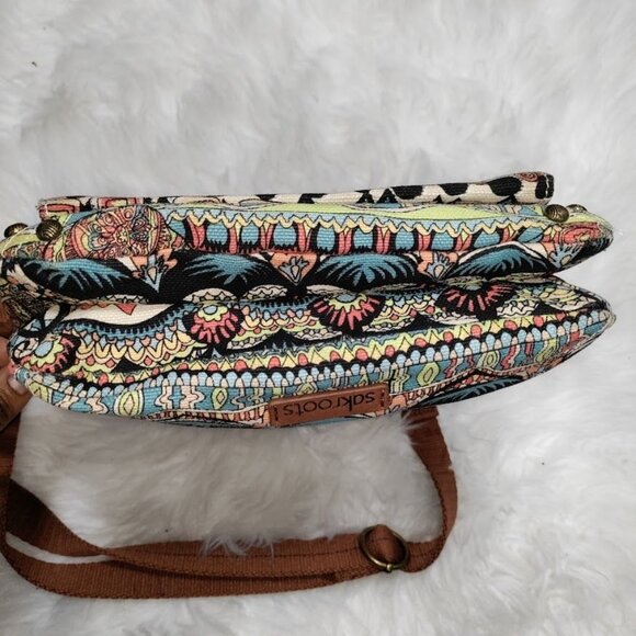 Sakroots City Swing Pack Front Flap Pocket Adjustable Strap Crossbody Bag - Picture 9 of 13